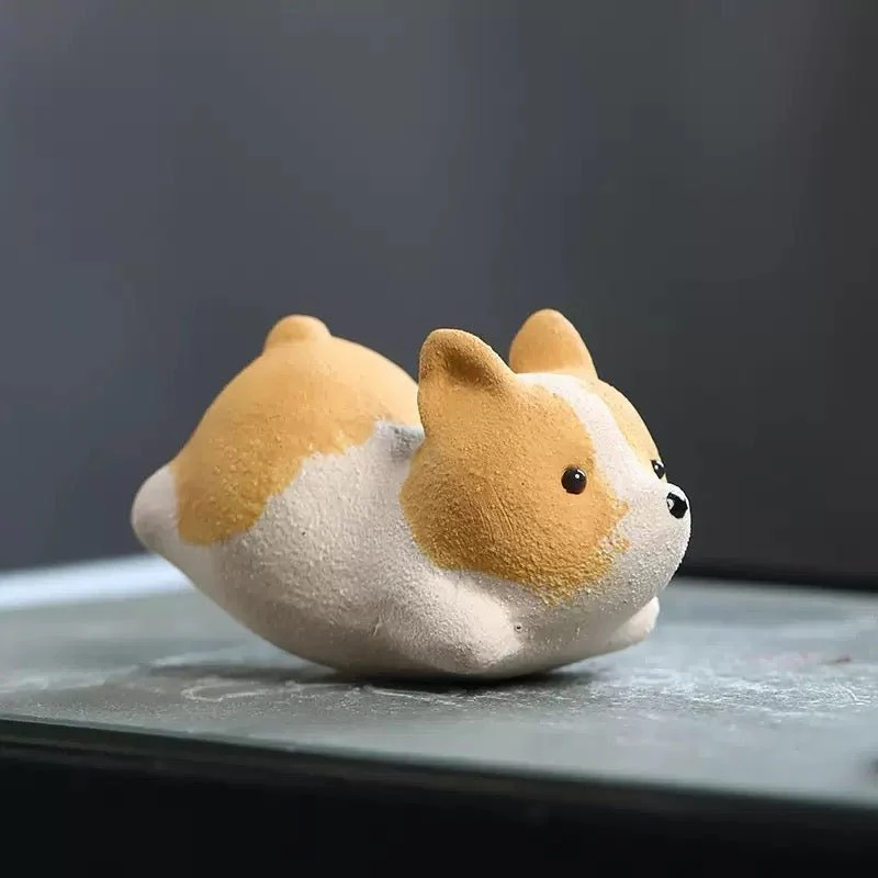 Corgi-Welpe – Handgefertigtes Ton-Tee-Haustier