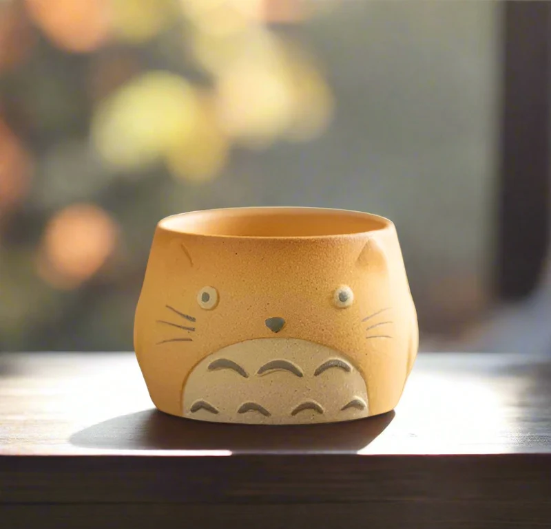 Japanische Teetasse mit Waldgeist
