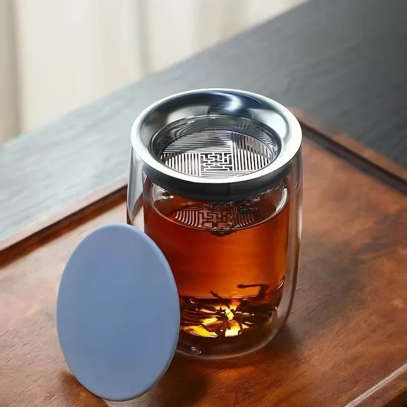 Geräuschloser doppelwandiger Glas-Teebereiter mit Sieb und Deckel