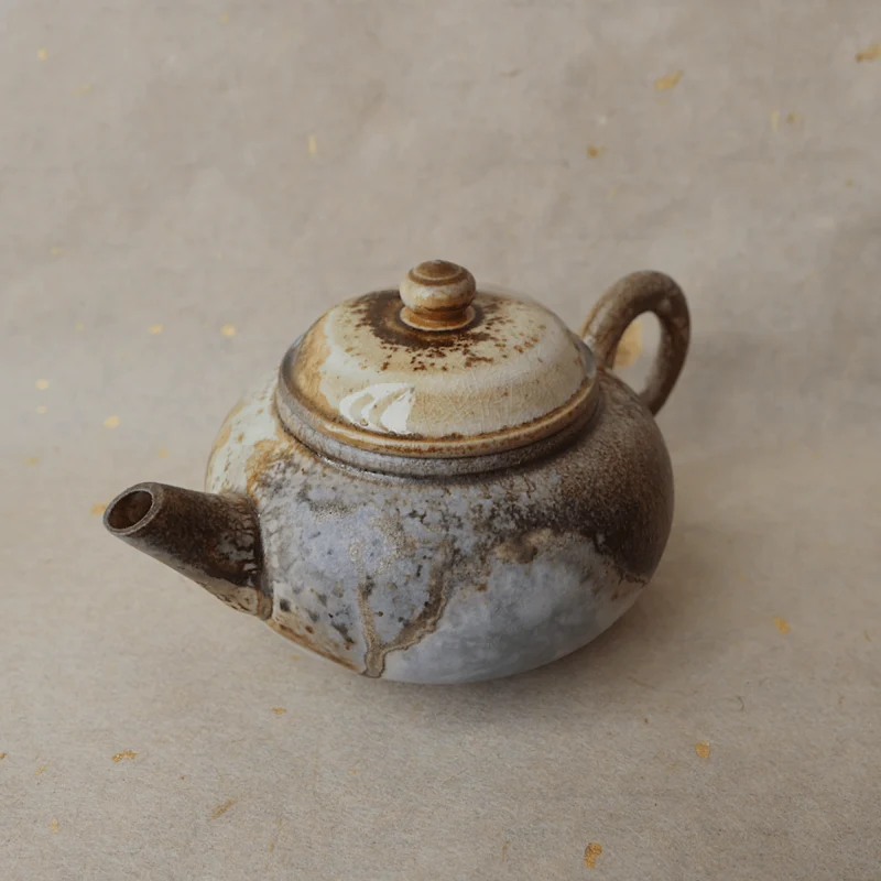 Handgefertigte, holzgebrannte Teekanne aus Jingdezhen