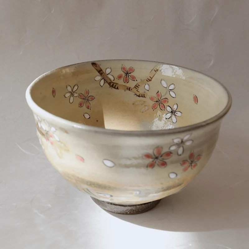 „Vogel und Blume“ – handbemalte Matcha-Schale