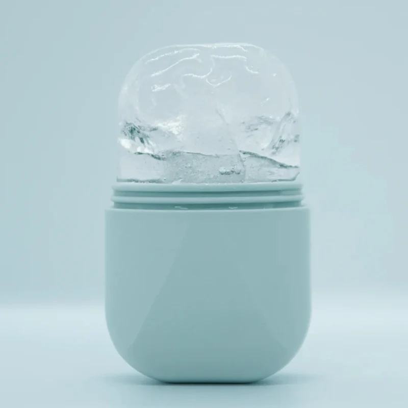Cube de soins au froid pour le visage