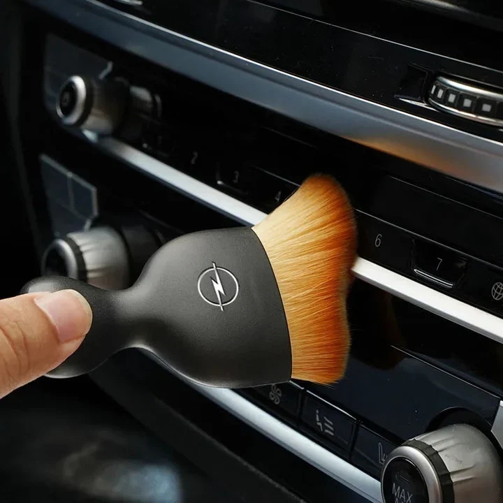 Brosse douce anti-poussière pour voiture