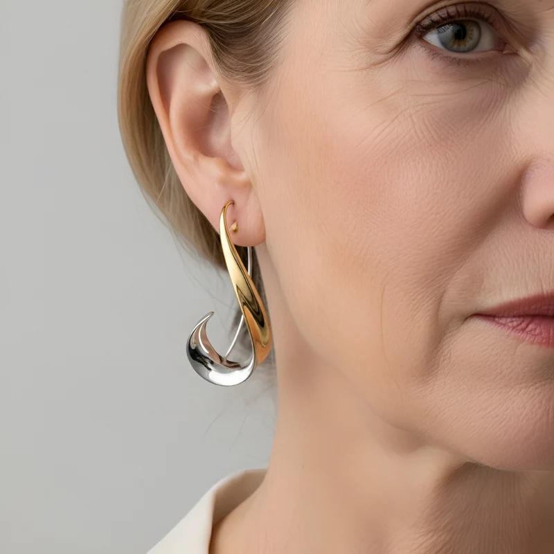 Boucles Pendantes Élégantes en Or et Argent