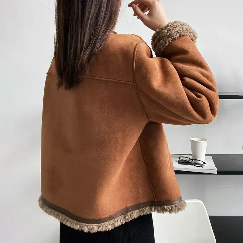 Zelie - Veste en laine d'agneau (Édition Limitée)