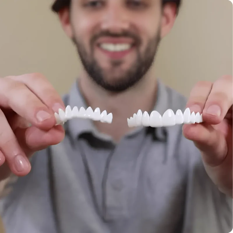 Facettes dentaires souples à clipser – Sourire immédiat