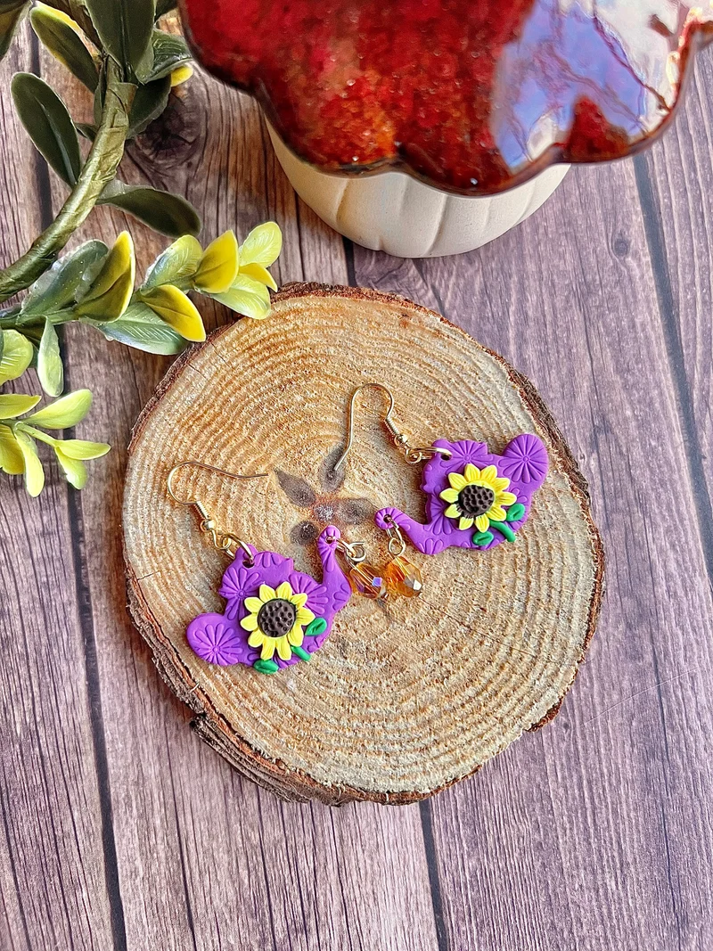 Tea Pot Earrings - Purple Daisies
