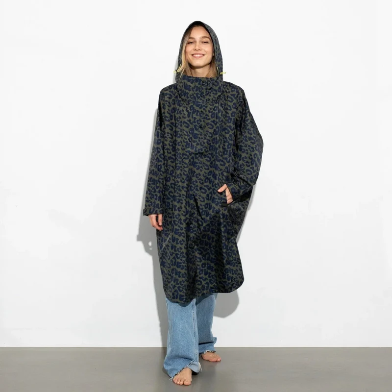 Veste longue à capuche et imperméable