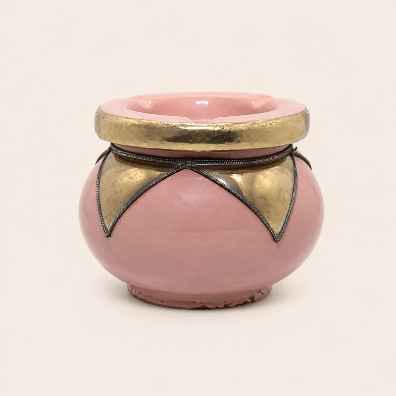 Arabischer Aschenbecher aus rosafarbener Keramik, 13 x 11 cm