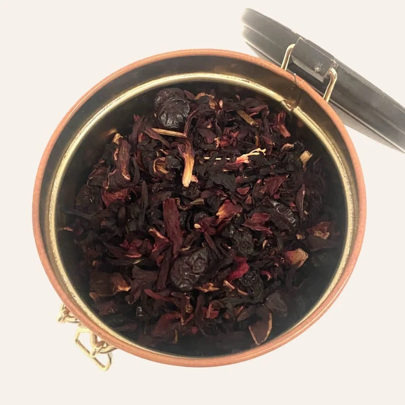Waldfruchtaufguss – Blaubeeren, Brombeeren, Rosinen, Hibiskus